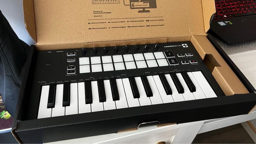 Novation Launchkey MK3 Midi Klavye sıfır ayarında