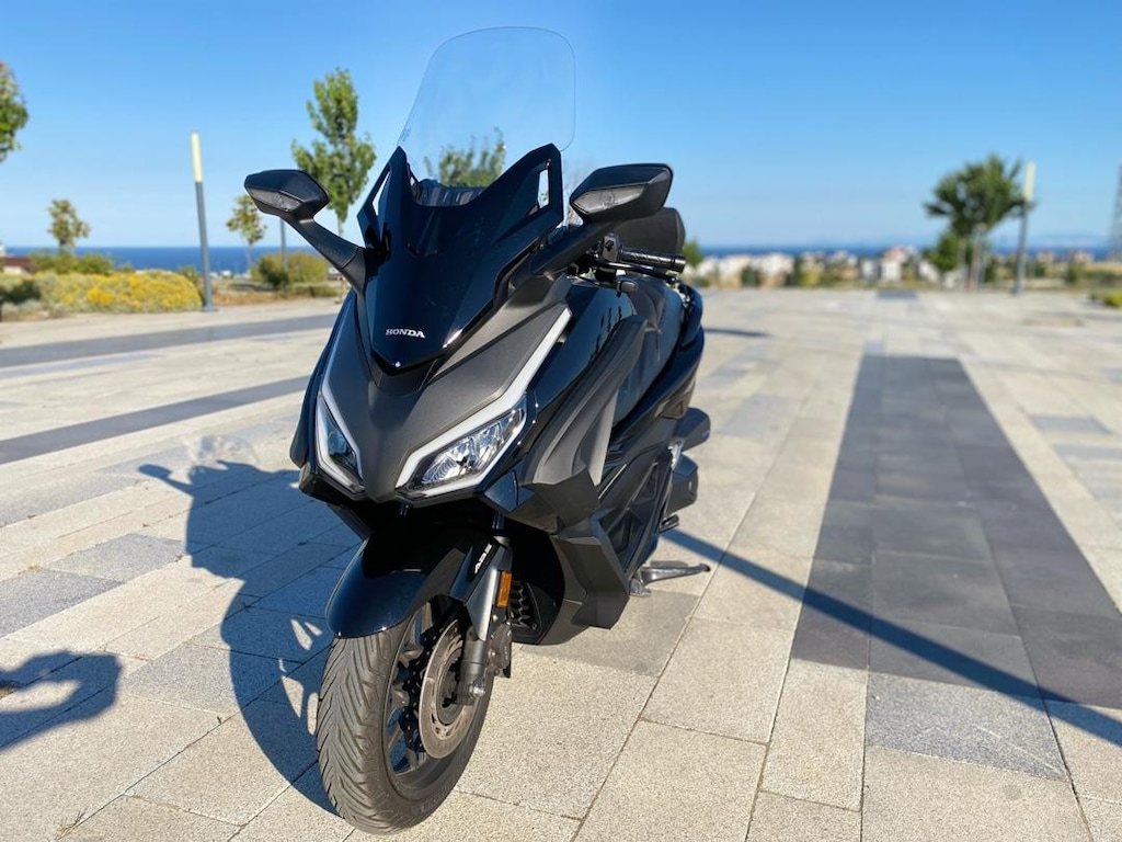İLK SAHİBİNDEN SIFIR EKSTRALI GARANTİLİ HONDA FORZA 250