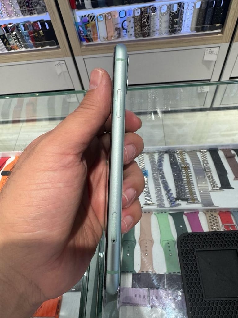 İPHONE 11 64 GB - 3