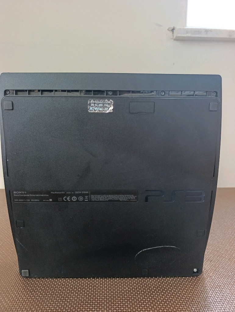 İlk kullanıcısından slim kasa PlayStation 3, 500 GB + 8 oyun - 9