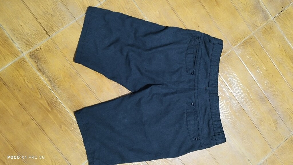 #Hugo Boss  çok pahalı ve ünlü markadan bermuda şort pantolon.. - 7