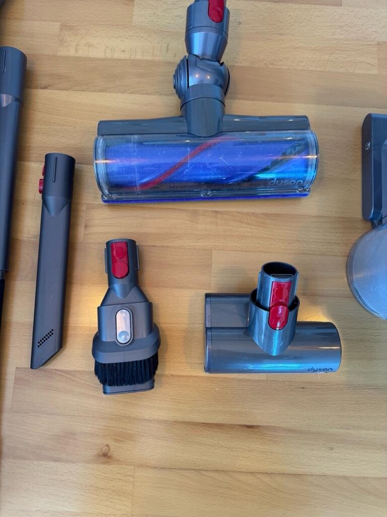 Dyson V8 Animal Kablosuz Şarjlı Dikey Süpürge - 4