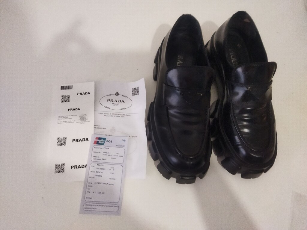 Prada orijinal 42 numara ayakkabı..