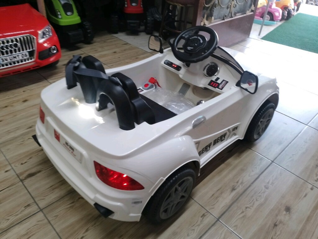 İNCİ AKÜLÜ ARABA (SIFIR) 12V BLUETOOTH KUMANDALI GENİŞ AKÜLÜ - 8