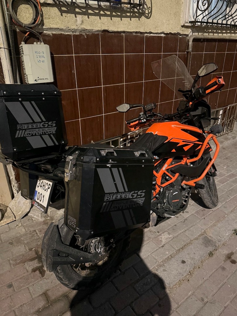 KTM 390 ADVENTURE HATASIZ TEMİZ ÇANTA SET DEMİRLERİ İLE BERABER - 9