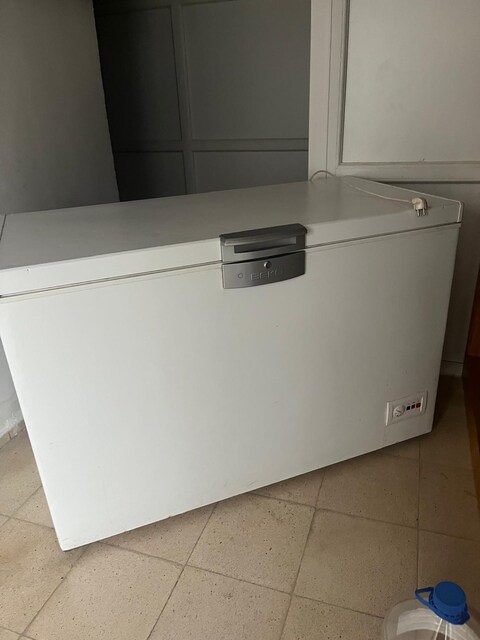 451 litrelik Beko Derin Dondurucu