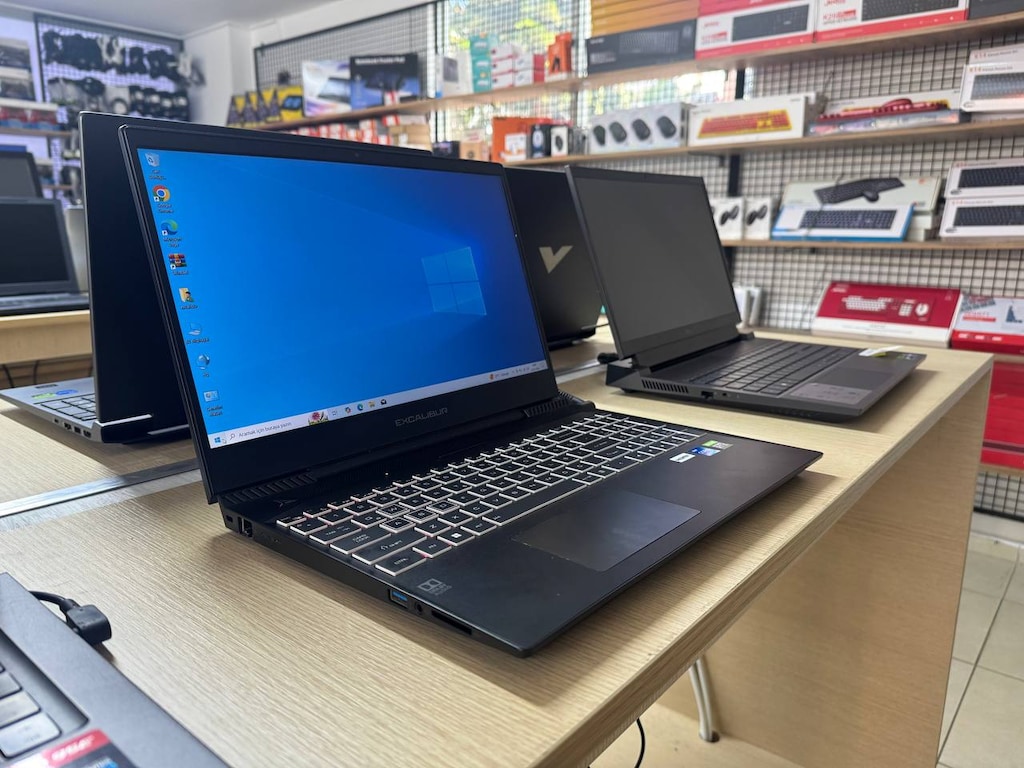 *İNTEL İ7 10750H İŞLEMCİ *16 GB RAM *500 GB SSD *GTX 1650 Tİ 4GB E.K - 3