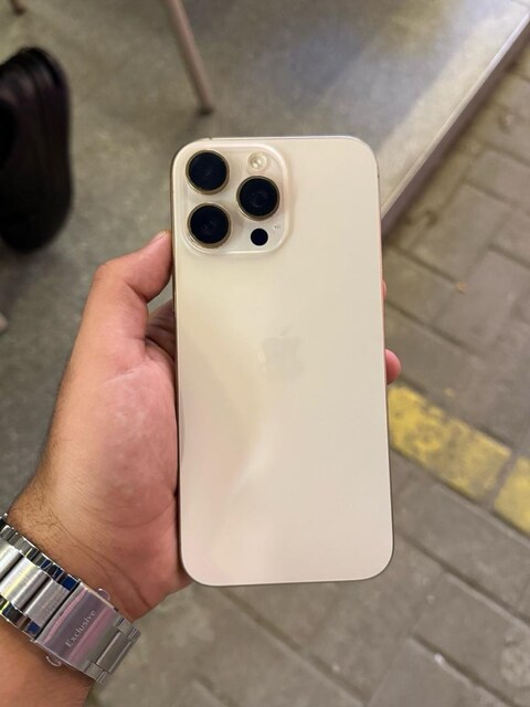 iphone 16 pro max YD