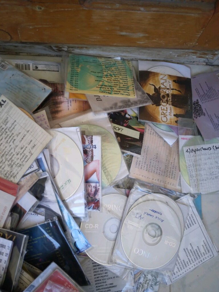 Yerli ve yabancı müzik CD leri 552 adet - 7