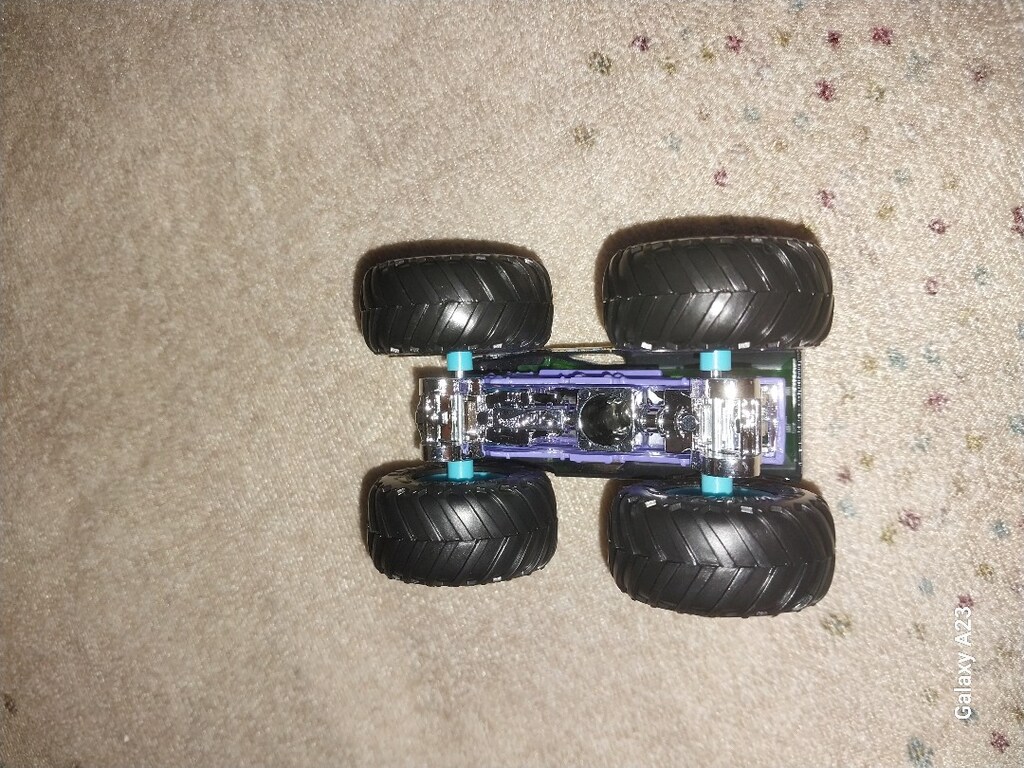 hotweels Truck Builders - 4