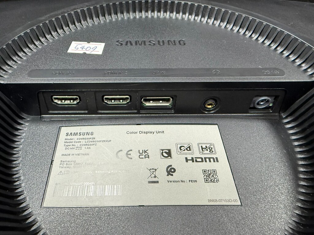 Samsung CRG5 24" 4ms Full HD Curved 144 Hz Oyuncu Monitörü - 5