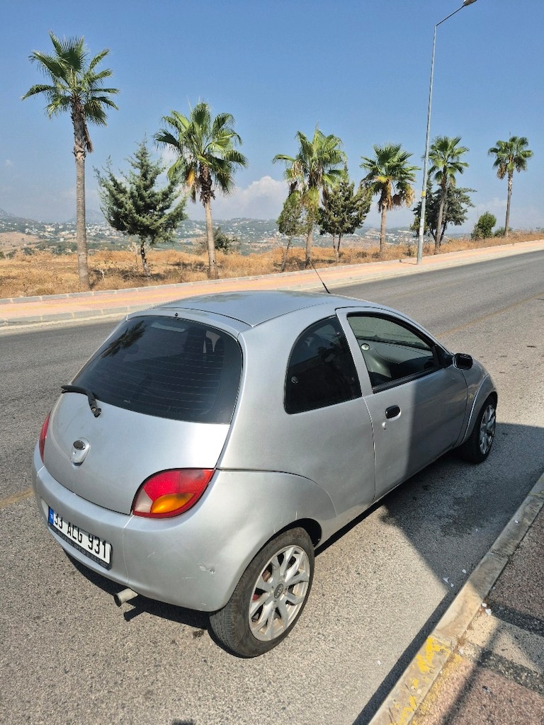 Temiz sorunsuz saat gibi ford ka en dolu paket 2001 - 3