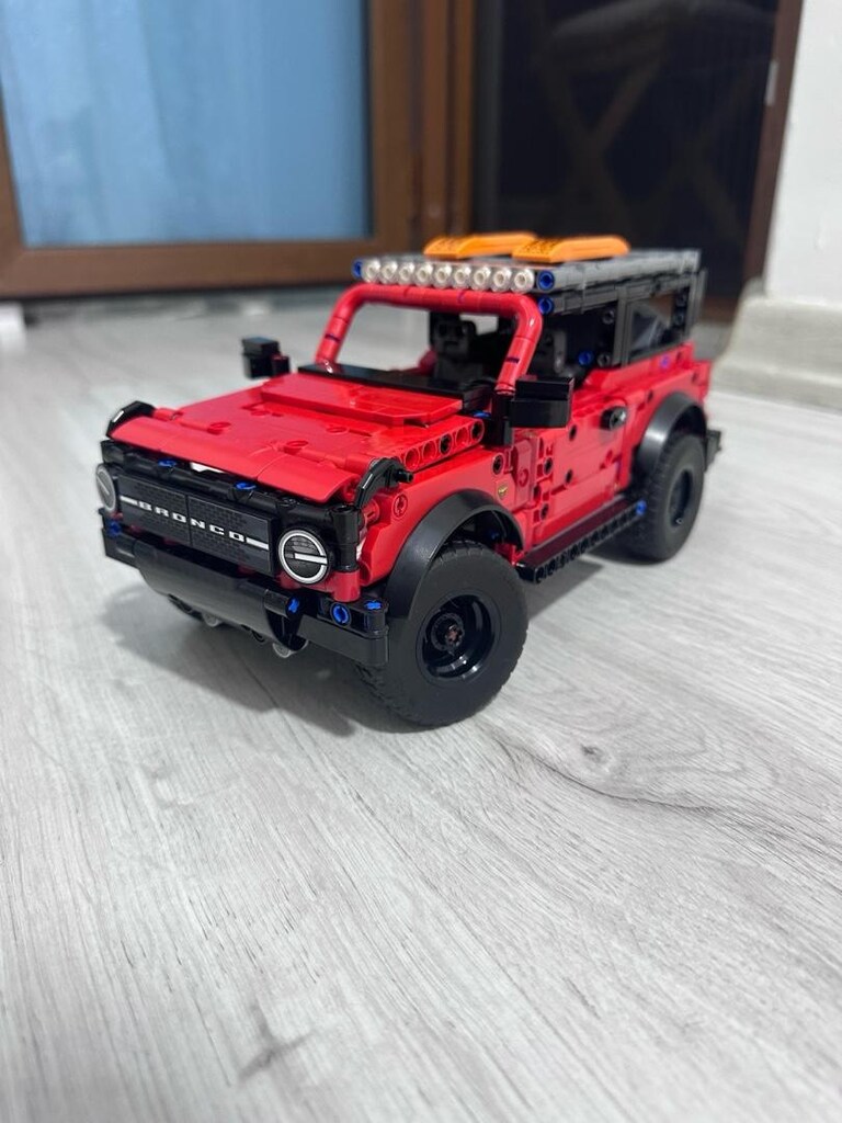 LEGO TECHNIC FORD BRONCO SUV 42213 (943 PARÇA) - 8