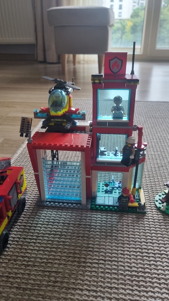 Lego City Set 60320 - 3