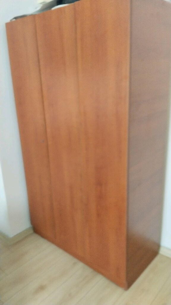 Öğrenciye uygun,yataklı karyolali dolaplı genç odası. - 2
