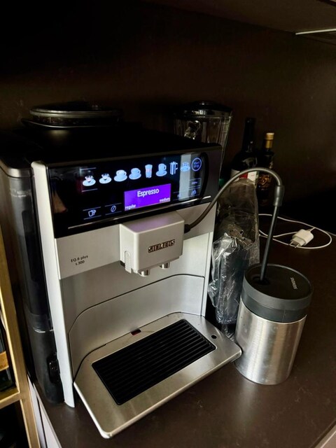 Siemens Tam Otomatik Espresso ve Kahve Makinesi - Garantili