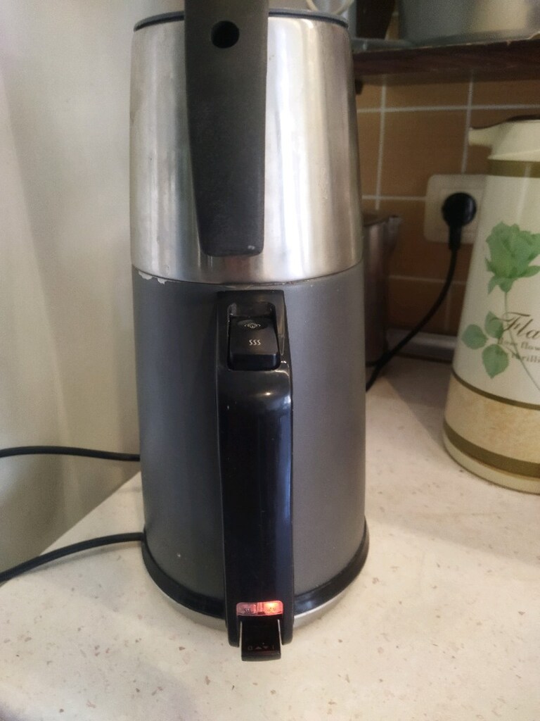 Chrome çaycı Grundig - 2