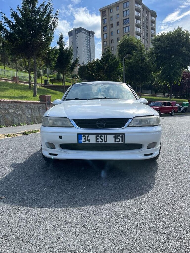 VECTRA B 98 2.0 GLS - 10