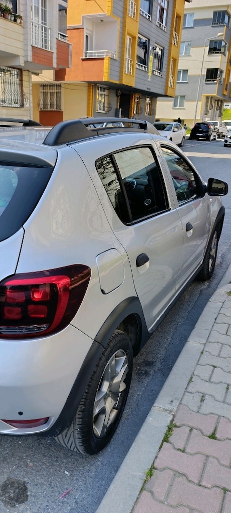 Dacia Sandero Stepway hasarsiz boyasız Kazasiz 48bin km - 19