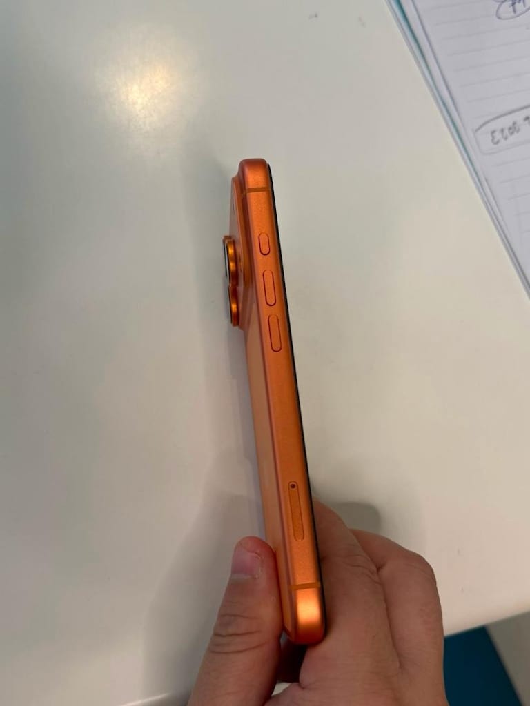 İPHONE 17 pro 256 gb - 2