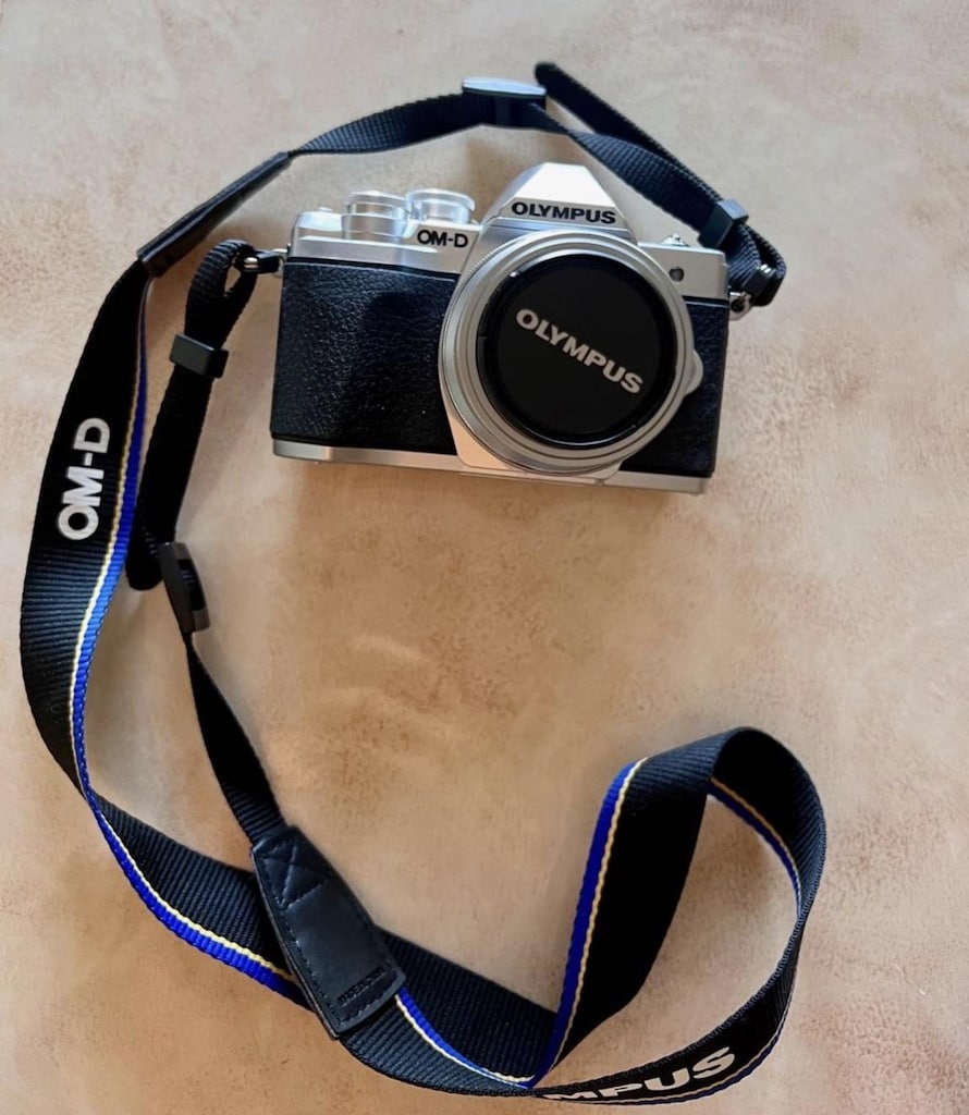 Olympus OM-D-E-M10 Mark III - 5