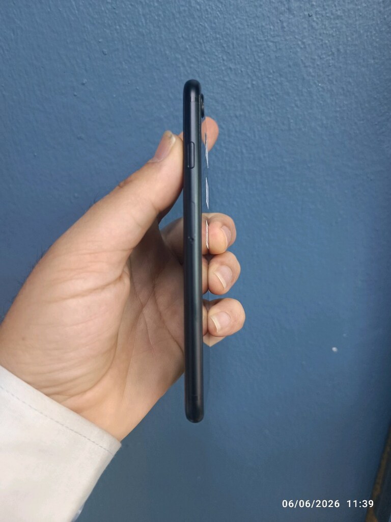APPLE İPHONE SE 2020 128 GB TR - 3