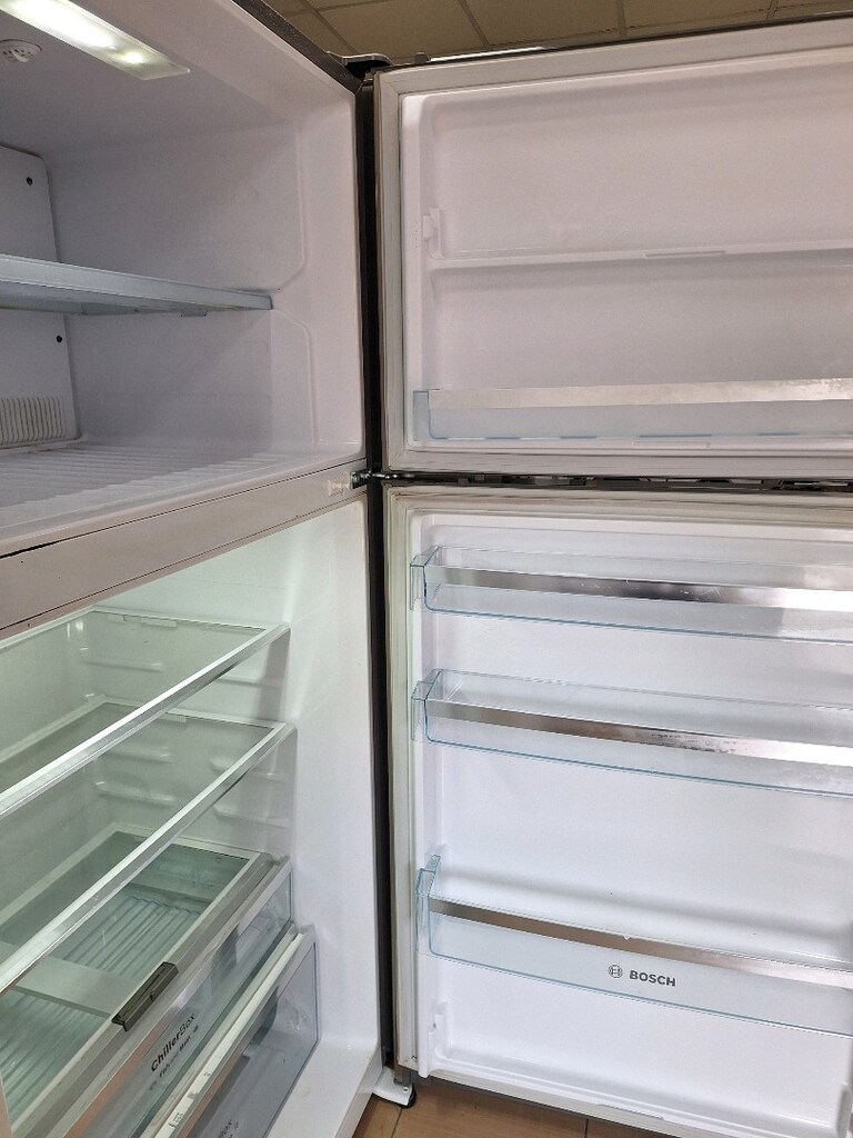 Inox Bosch Alman seri dijital ekranlı no-frost buzdolabı çok temiz - 5