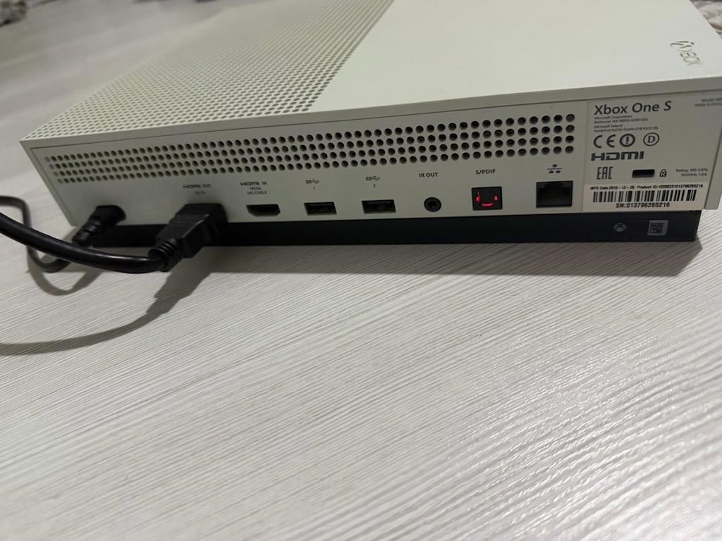 XBOX ONE S TEK KOL - 4