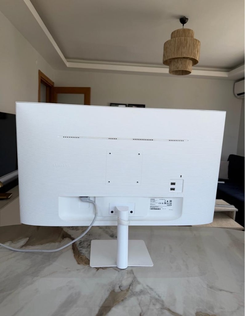 Samsung M5 32 İnç Beyaz Smart Monitör – Az Kullanılmış - 5