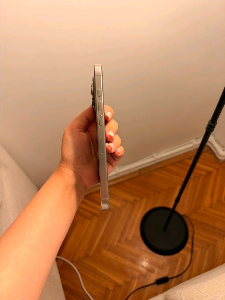 iphone 16 pro max - 5