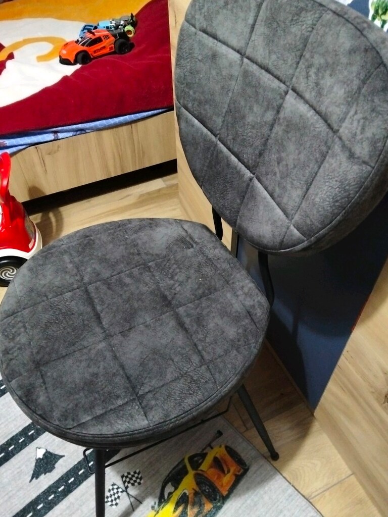 puflu koltuklu yemek masaai takimi - 4