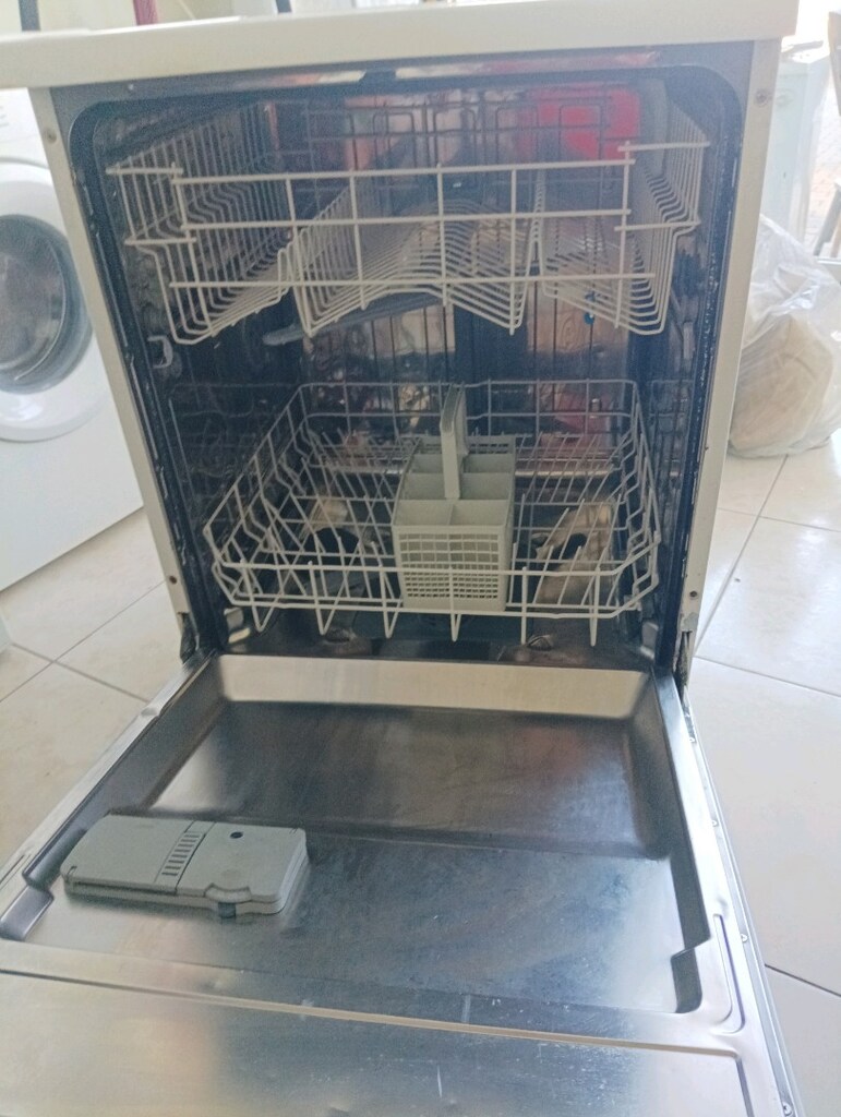 Altus bulaşık Makinesi herhangi bir sorun yok çalışır durumda - 5
