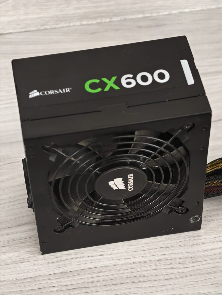 CORSAİR 600 WATT PSU - POWER SUPPLY - 7
