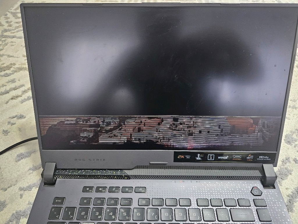 ASUS ROG Strix G15 G513RM-HQ163 | RTX 3060 | Ryzen 7 6800H | - 8