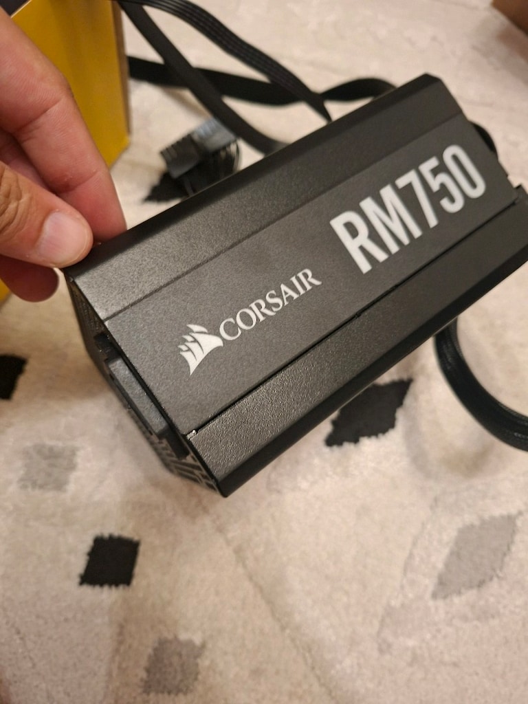PSU GUC JAYBAGI CORSAIR RM750 - 5
