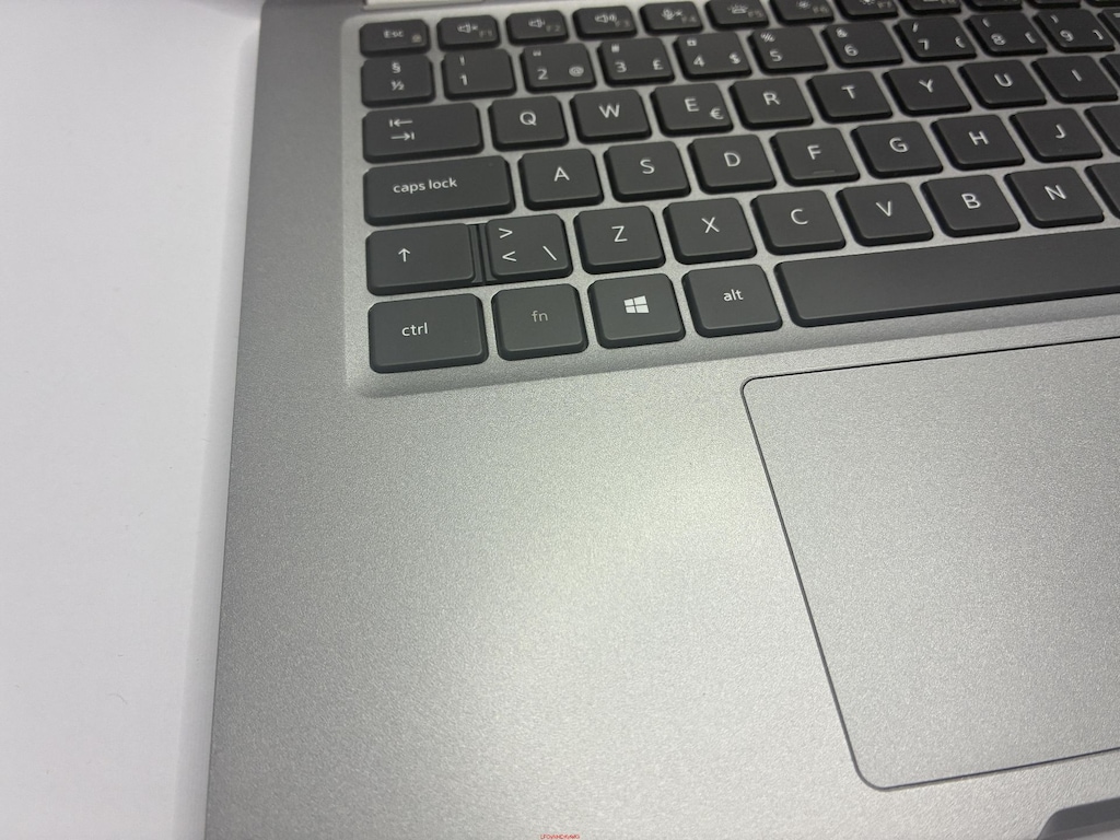 DELL İ5 11. NESİL İŞLEMCİ 16 GB RAM 256 M2SSD - 4