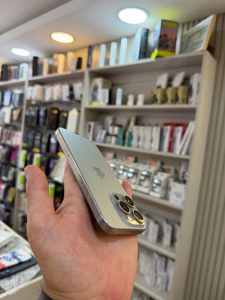 YD İPHONE 15 PRO 512 GB - 6