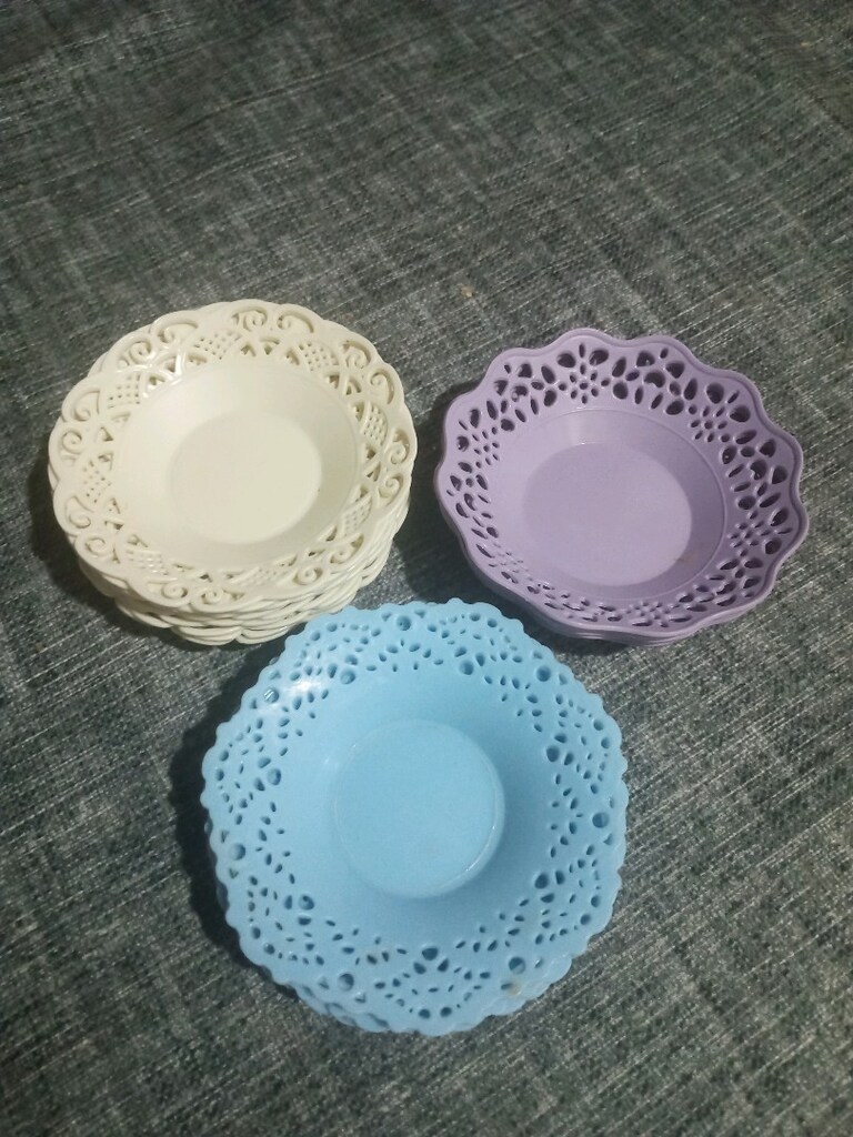 21 adet plastik çay tabagi 3 renk çok iyi durumda - 5