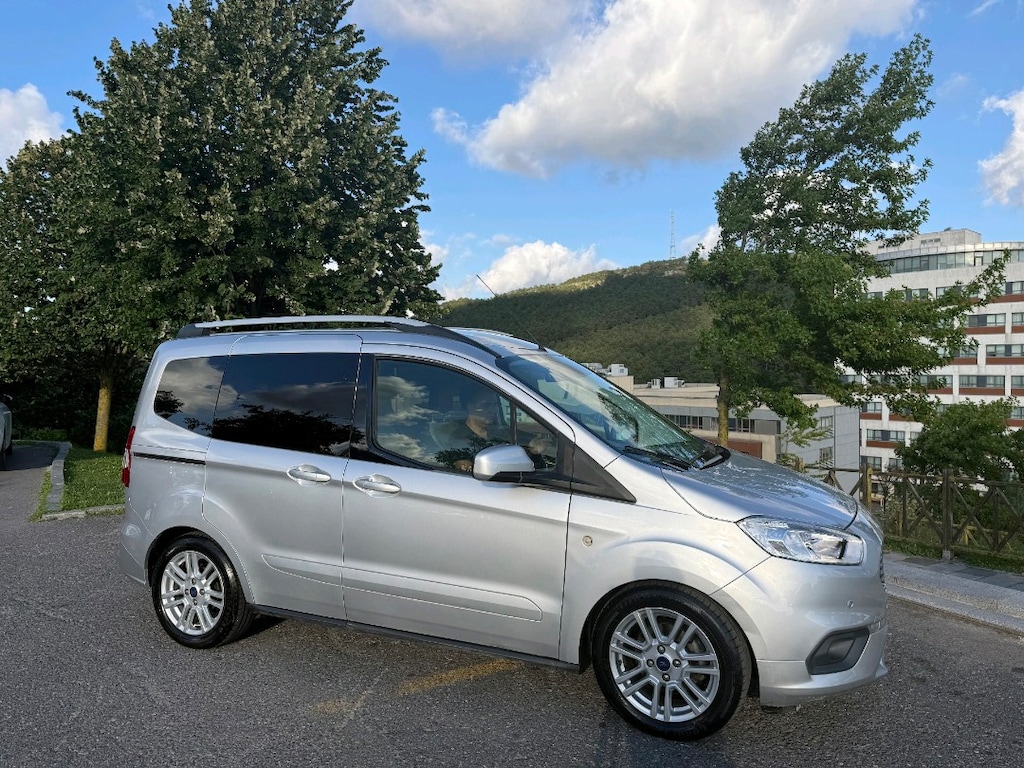 Ford Courier 2019 Değişensiz Boyasız 47000 km temiz Fatura Kesilecek - 8