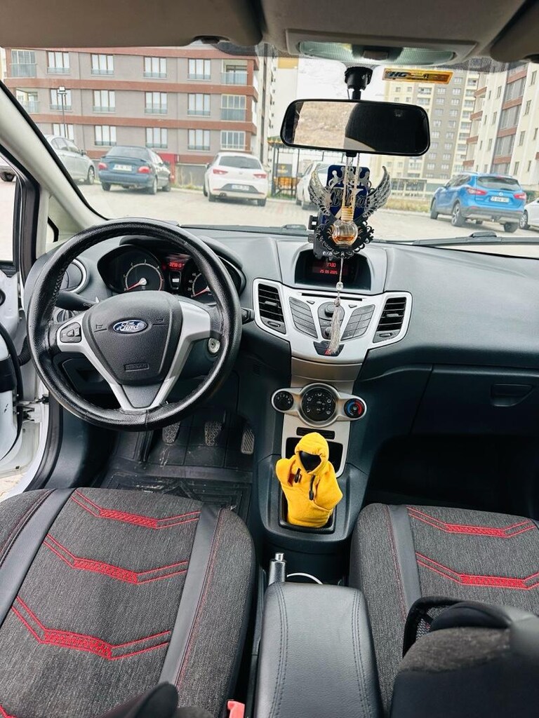 Ford Fiesta 2012 1.4 TDCI TREND - 4