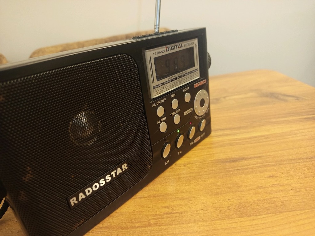 Radosstar markalı nostalji Radio - 5