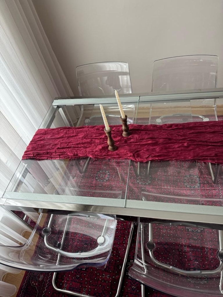 ikea yemek masası