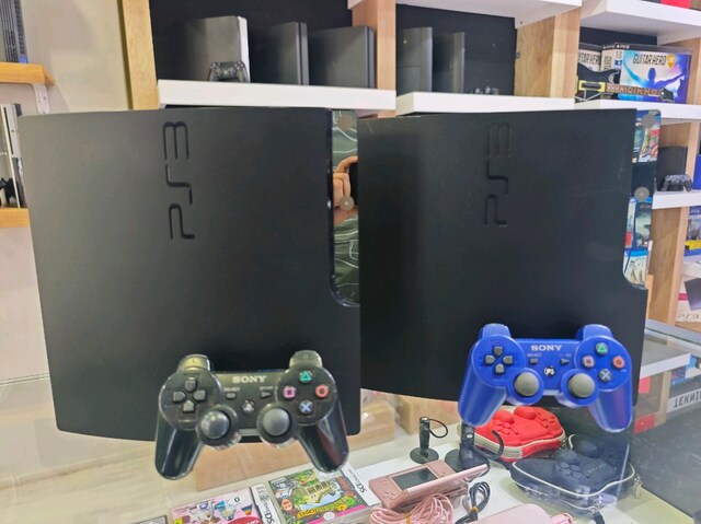 PS3 SLİM KASA FULL OYUN YUKLÜ 2 KOL SORUNSUZ KALİTELİ
