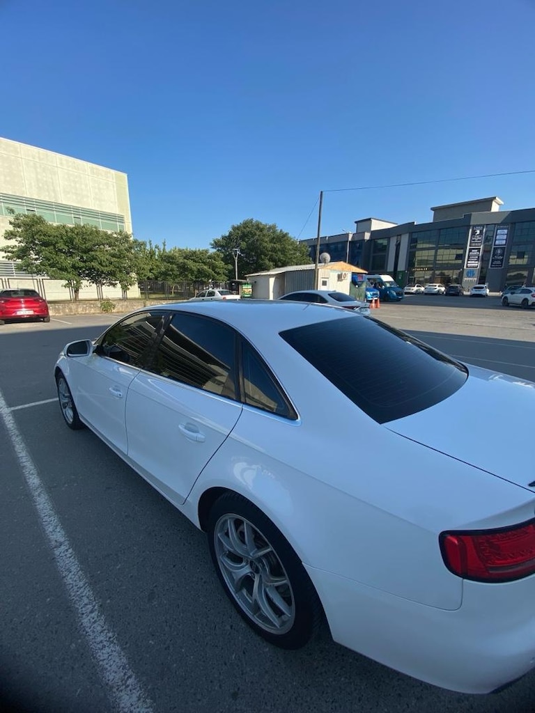 AUDİ A4 DEĞİŞENSİZ SERVİS BAKIMLI - 5