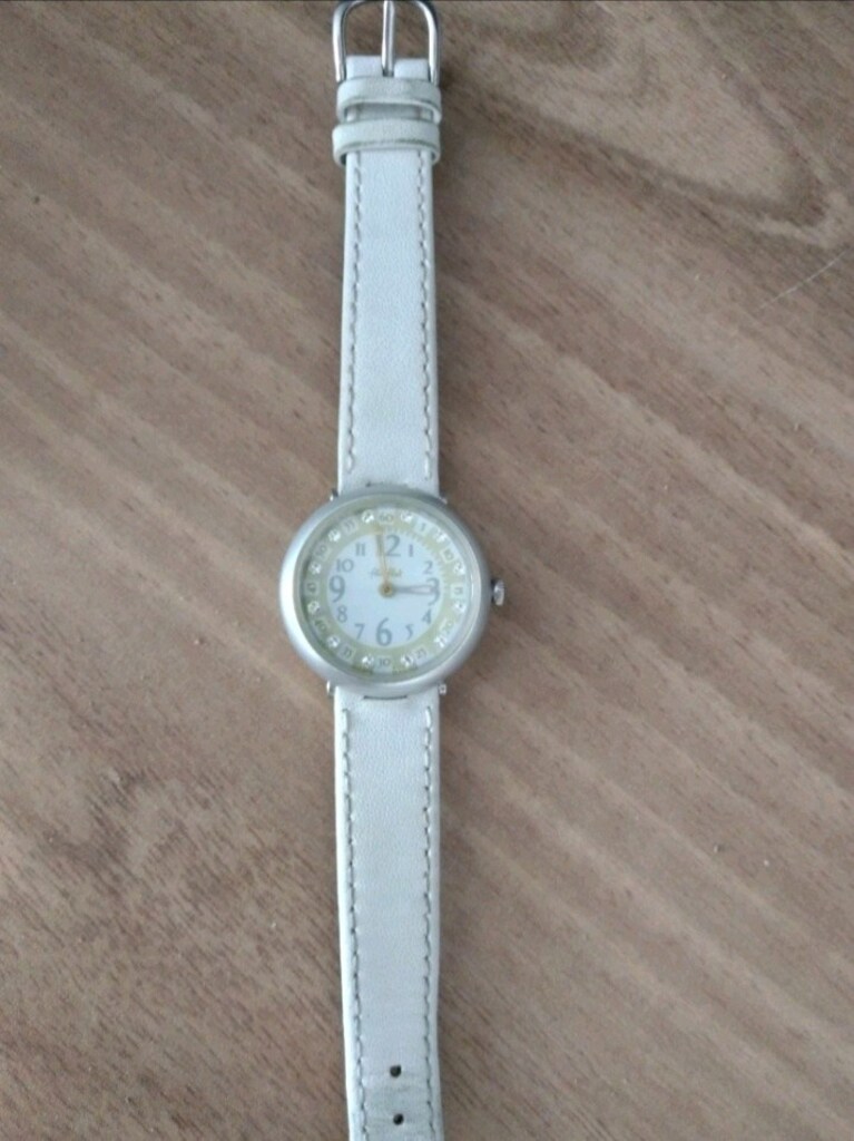 SWISS MADE MARKA TAŞLI SAAT - 4