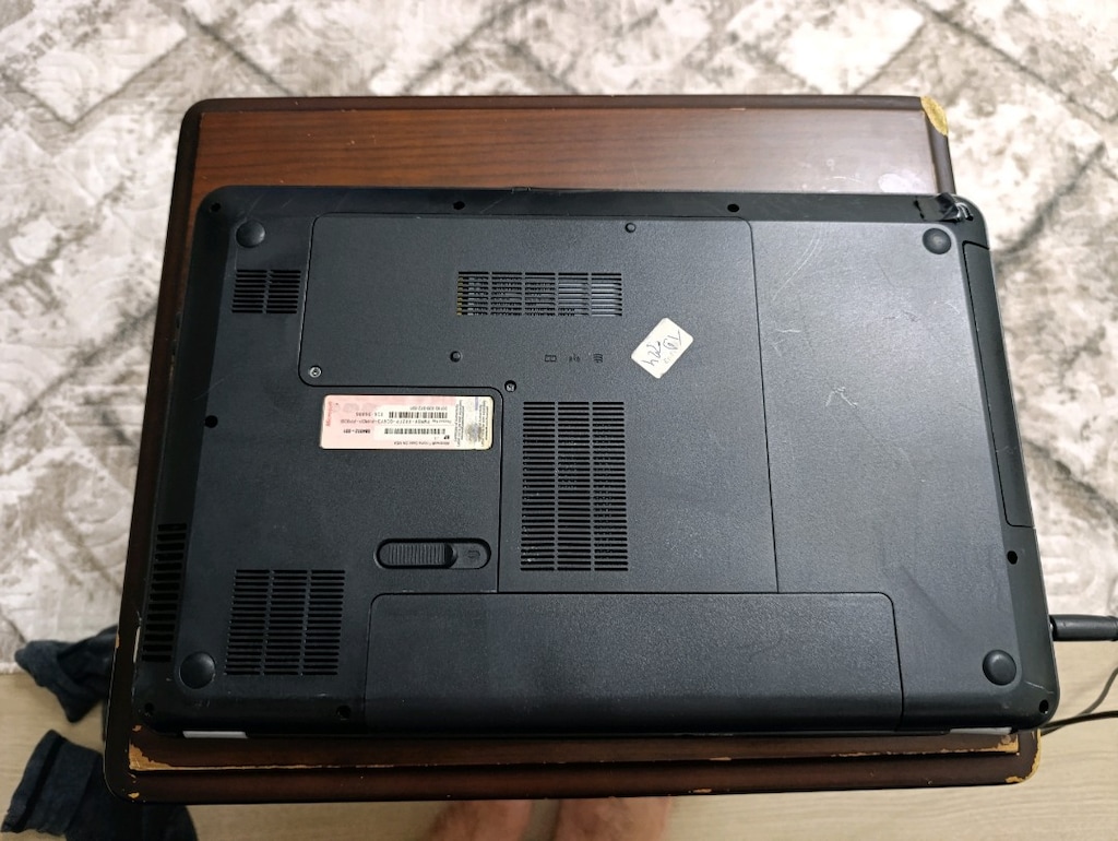 HP Pavilion G6 1000st laptop - 6