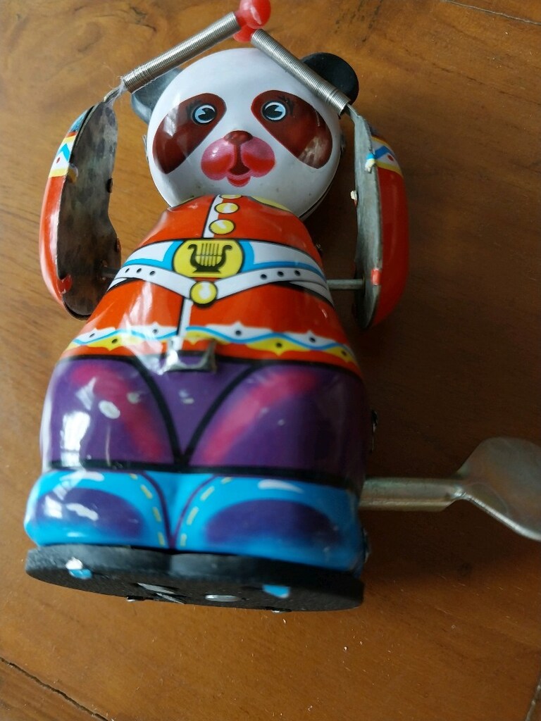 Vintage çalışır halde oyuncak. - 2