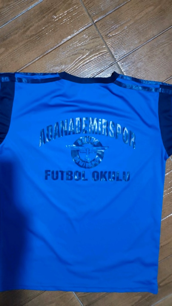 Adanademirspor forma.. Bir koltuk altı uçtan diğer uca yanlamasına eni - 8