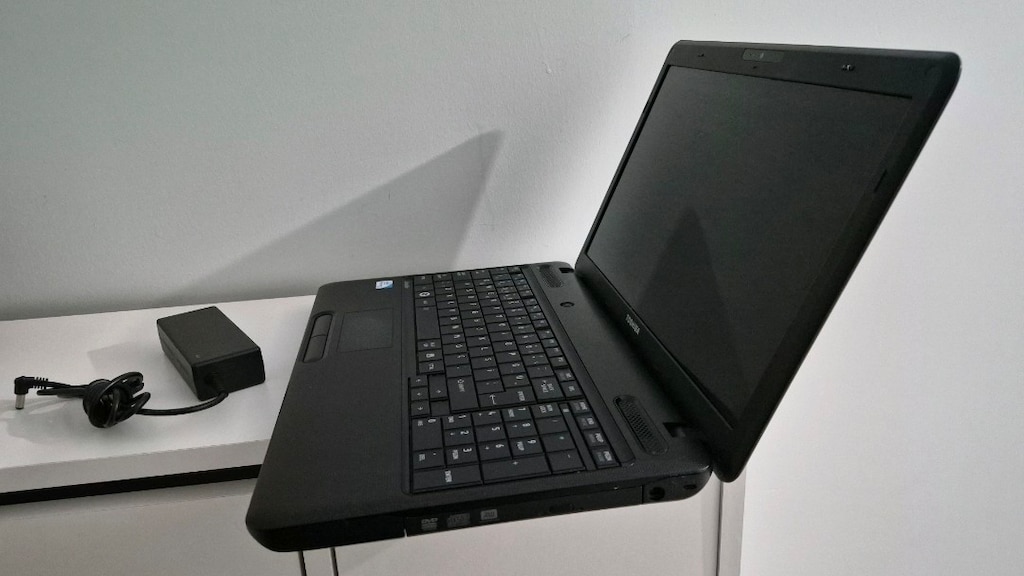Sıfır gibi Laptop 256gb 15.6 inç jelatinleri duruyor mükemmel - 3