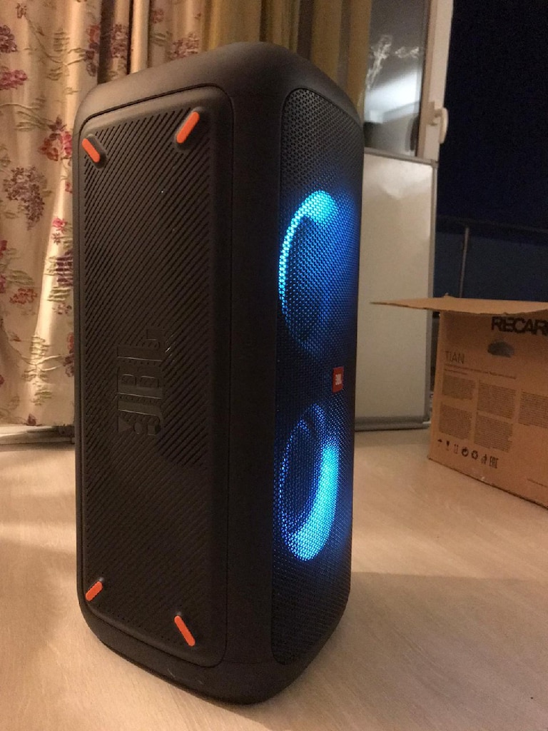 JBL PartyBox 300 - Yüksek Güçlü Bluetooth Parti Hoparlörü - 5